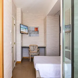 Joseph Hotel