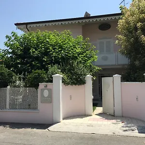 Amelia Marina di Pietrasanta