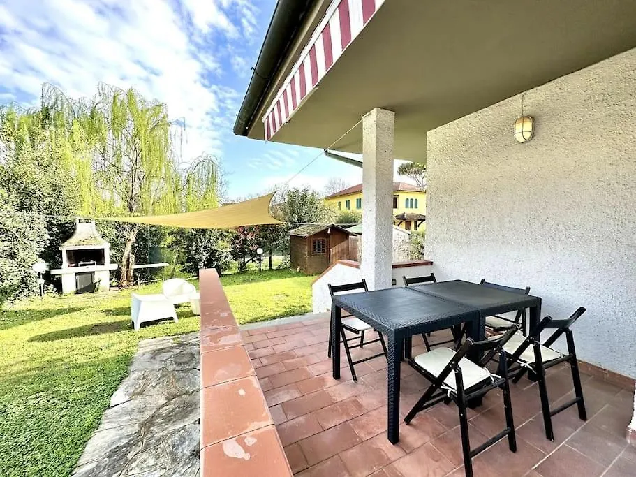 Holiday home Villa Private Garden Next The Sea Marina di Pietrasanta